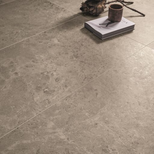 Alternative view of Concreta Ecru