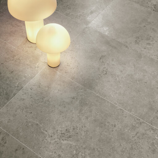 Alternative view of Concreta Titanio