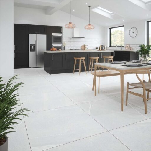 Alternative view of Eastwell Pearl